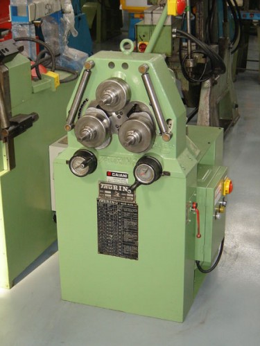 Section bending machine TAURING