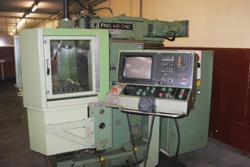 Fresatrice universale TOS