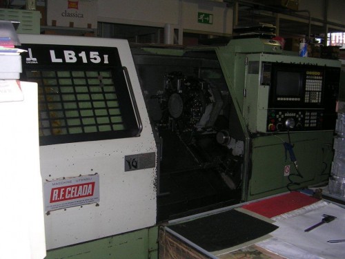 Torno a cnc OKUMA