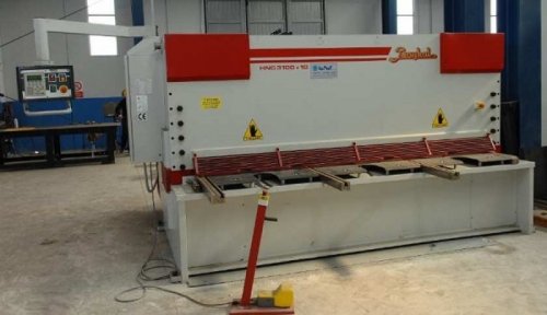 Cesoia a ghigliottina idraulica BAYKAL