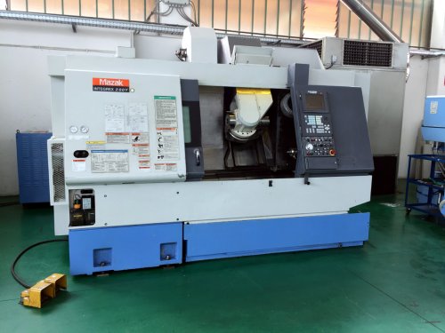 Tornio a CNC MAZAK