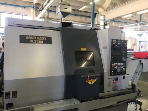 Tornio a CNC MORI SEIKI