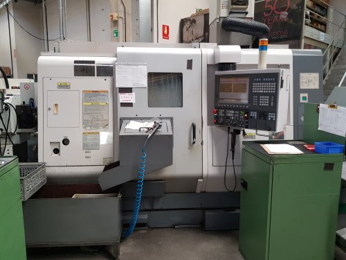 Tornio a CNC OKUMA