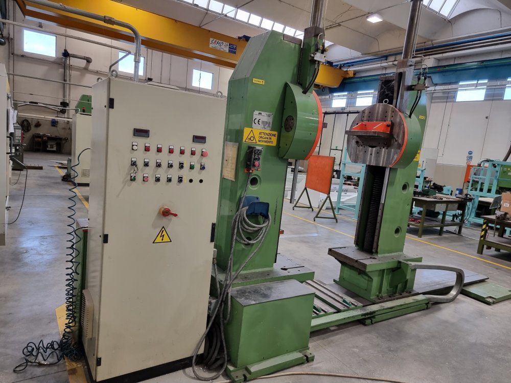 Pressa ATTREZZERIA UNIVERSAL mod. M70