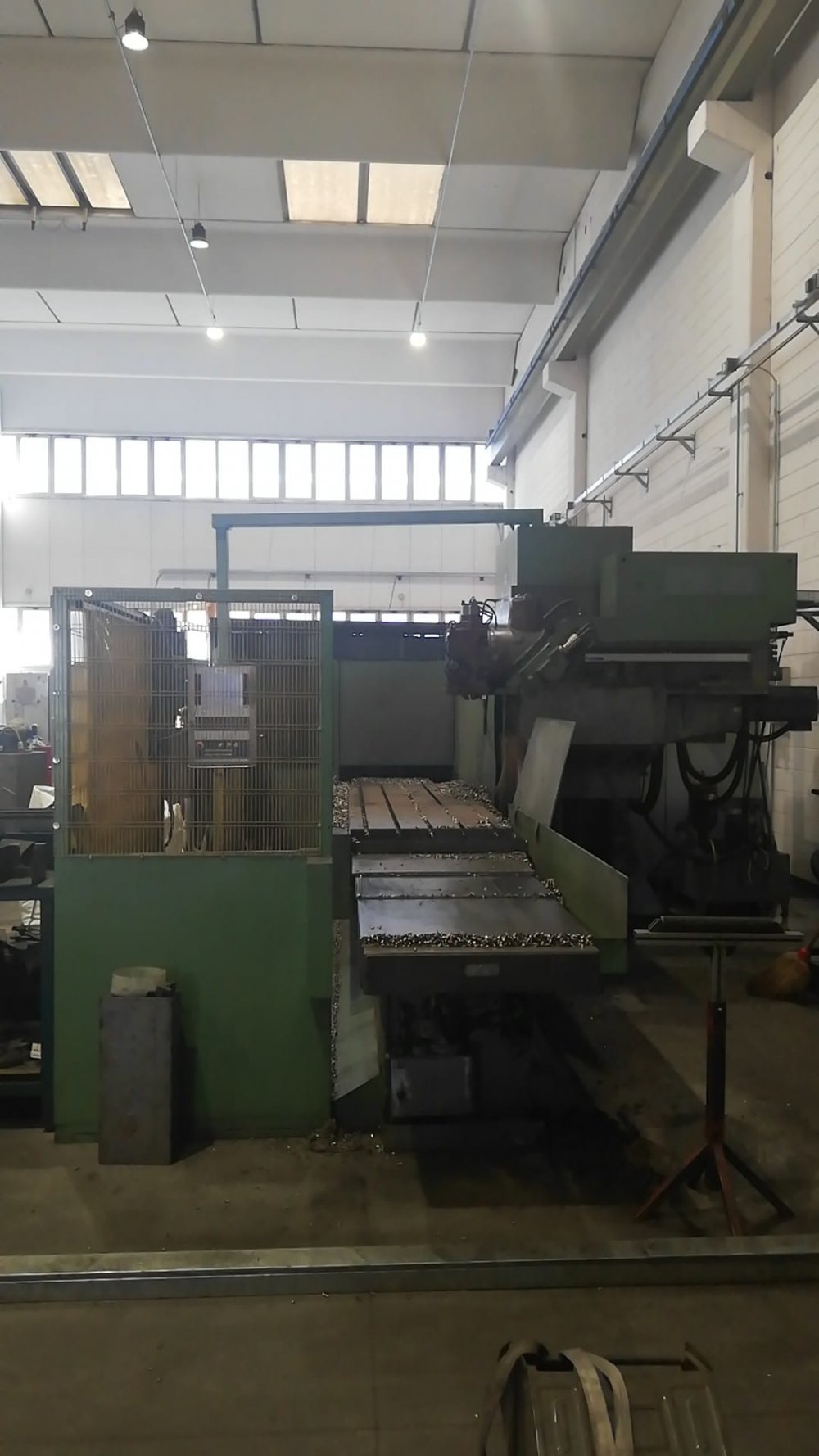 Milling machine bed type TOS