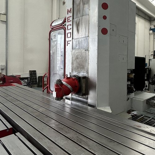 Fresatrice a banco fisso a montante mobile MECOF CS 500 AGILE