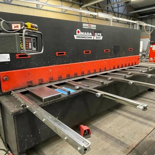 Shears hydraulyc guillotine shears AMADA GPX 840 - CNC PROMECAM