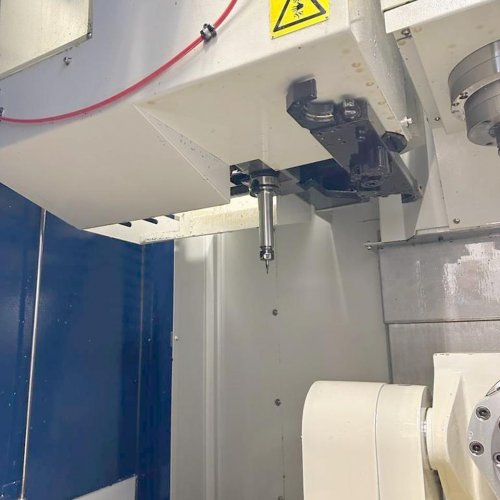 Centro di lavorazione verticale SCHAUBLIN 51 5AX -