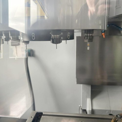 Centro di lavorazione verticale HAAS TM-1PHE