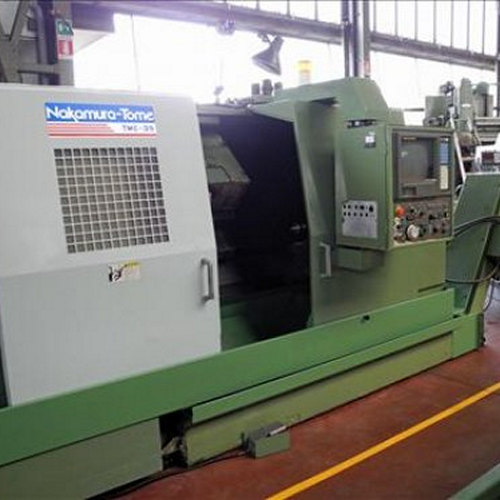 tornio a CNC NAKAMURA