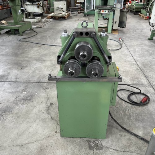 Cintreuse à profilés COMAC mod. 301 PM