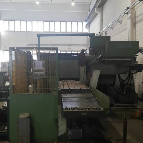 milling machine bed type TOS