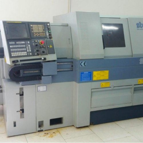 Verstellbarer Spindelstock CNC Drehbank STAR SV 12