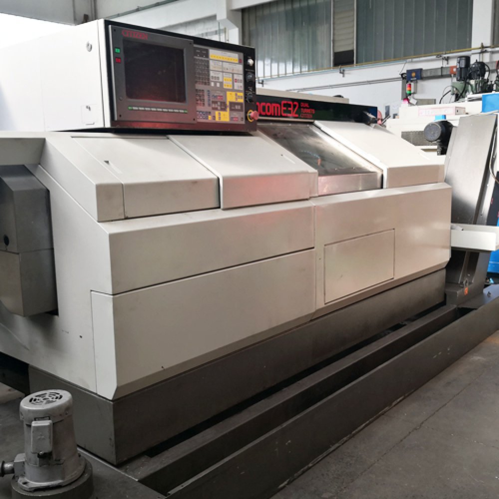 Tornio a CNC CITIZEN CINCOM E32