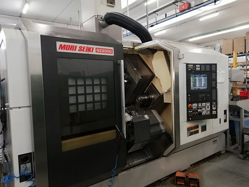 Tornio a CNC MORI SEIKI mod.NZ2000T3Y3