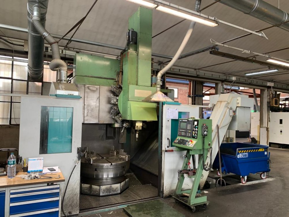 Tour vertical TOS SKQ 12 CNC